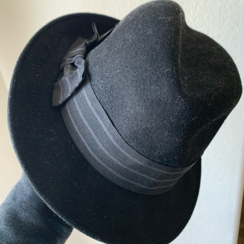 Hat - Picture 2 of 3